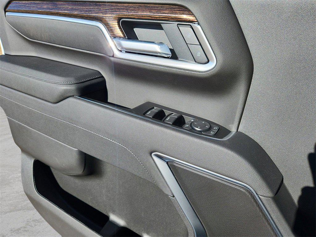 new 2026 GMC Sierra 2500 car, priced at $77,409