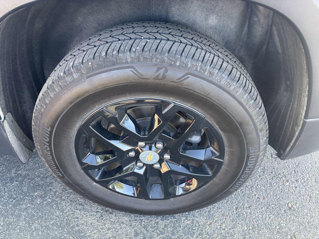 used 2022 Chevrolet Traverse car, priced at $25,000