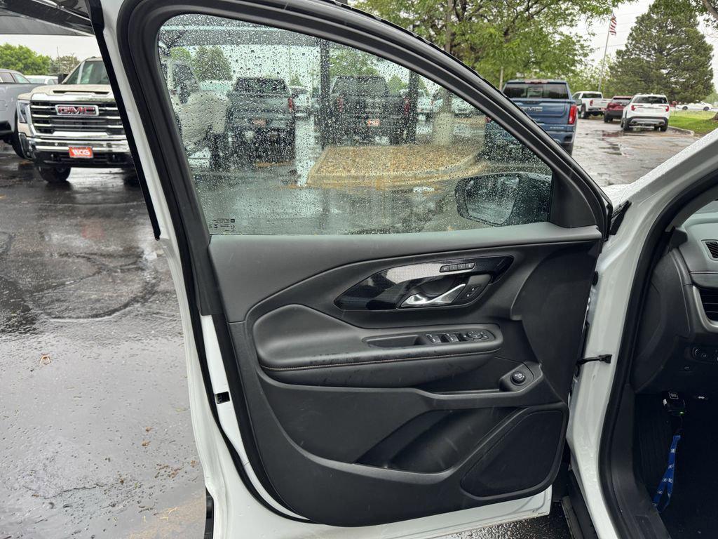 used 2024 GMC Acadia car, priced at $44,490