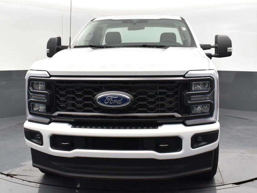 new 2025 Ford F-350 car, priced at $53,999