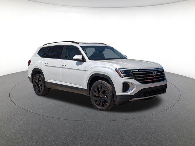 new 2026 Volkswagen Atlas car, priced at $44,042