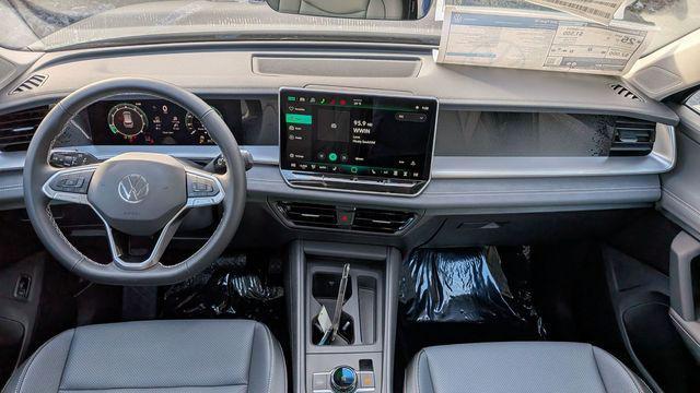 new 2026 Volkswagen Tiguan car, priced at $33,964