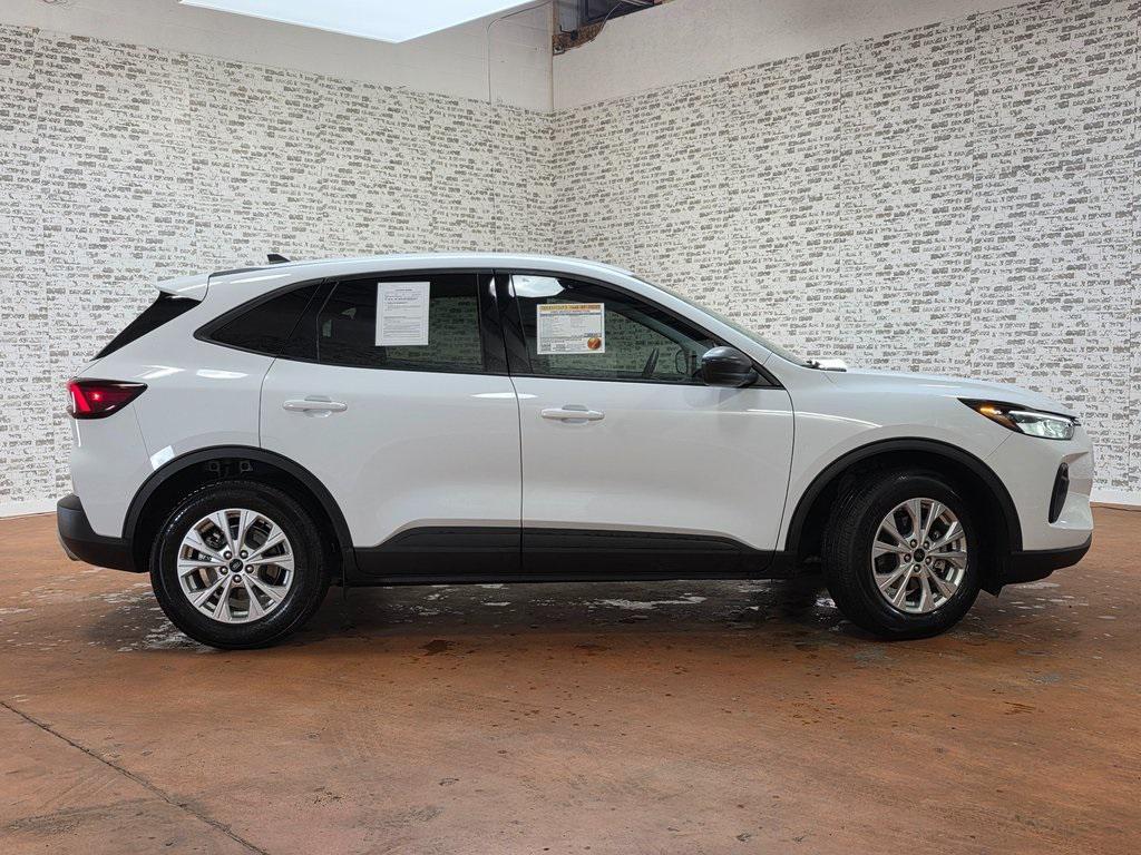 used 2025 Ford Escape car, priced at $20,966