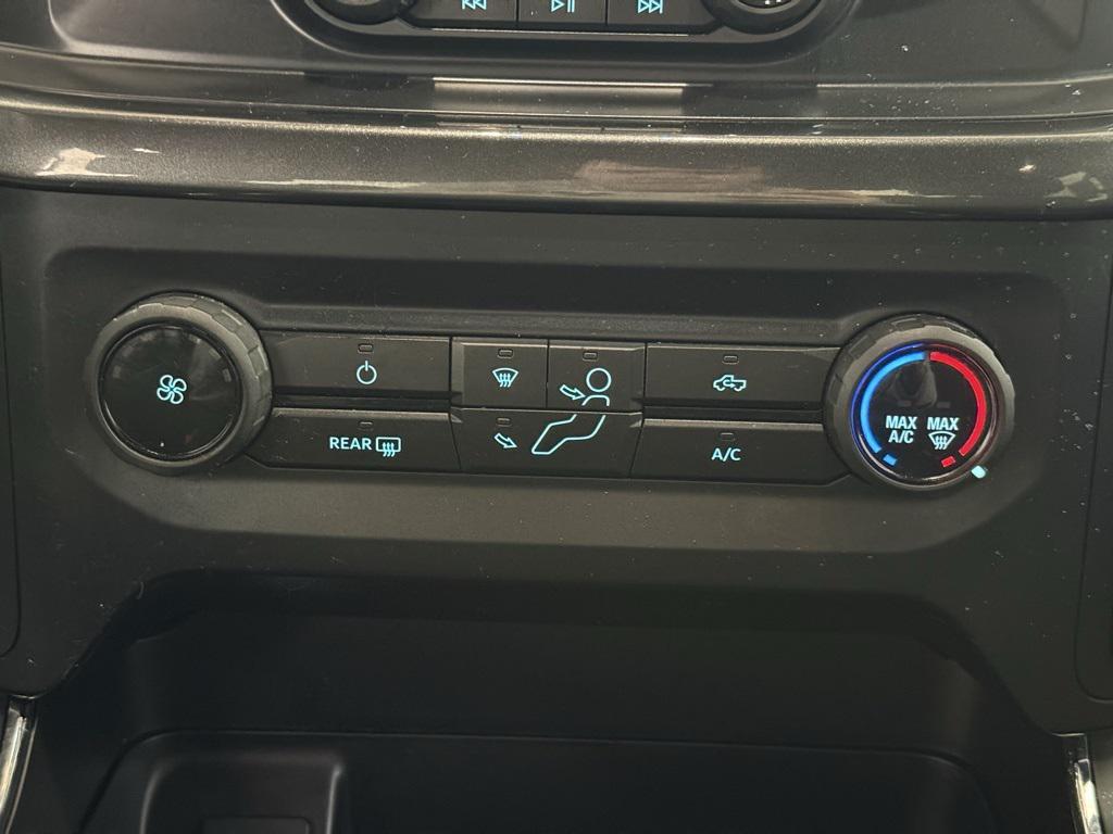 used 2021 Ford F-150 car, priced at $31,366