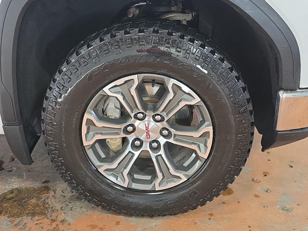 used 2022 GMC Sierra 1500 car, priced at $30,914