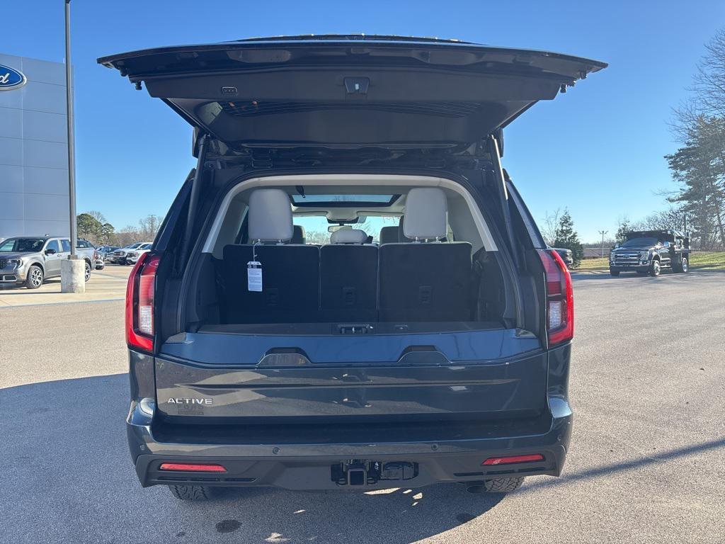 new 2026 Ford Expedition car, priced at $75,685