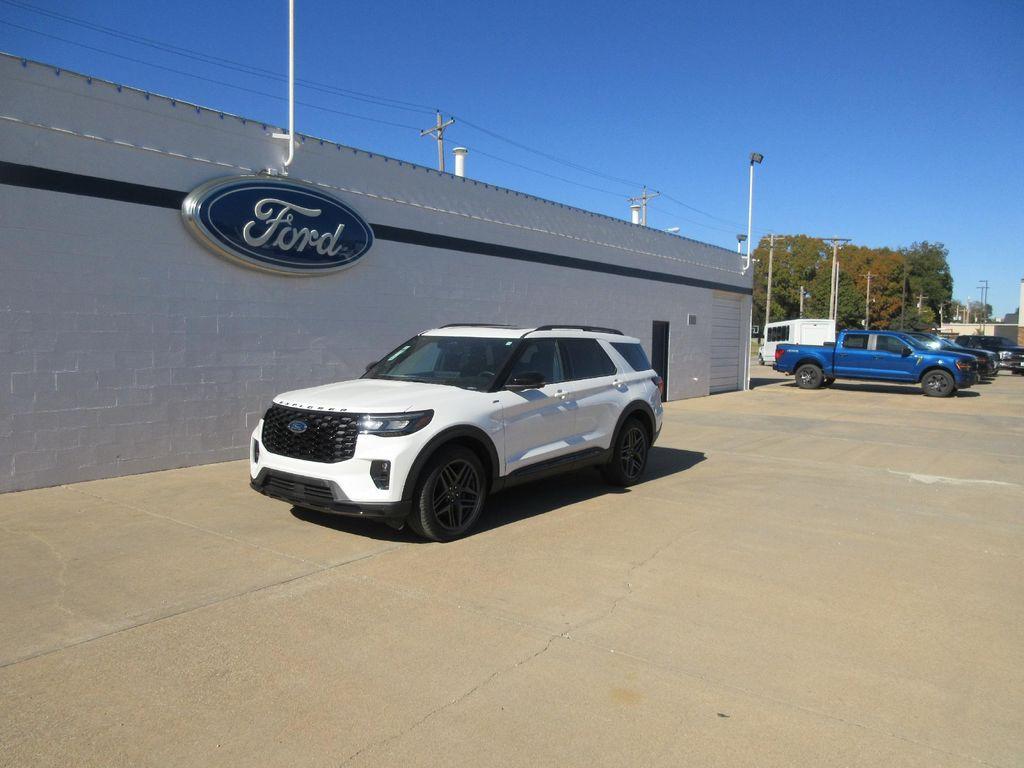 used 2025 Ford Explorer car, priced at $43,900