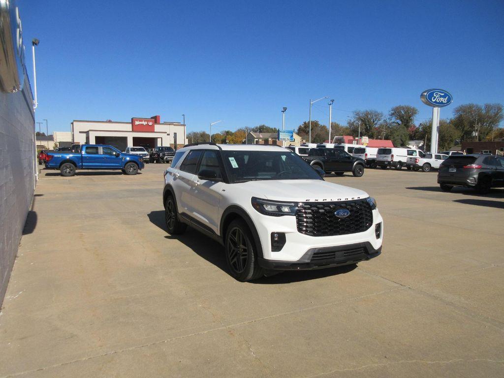 used 2025 Ford Explorer car, priced at $43,900
