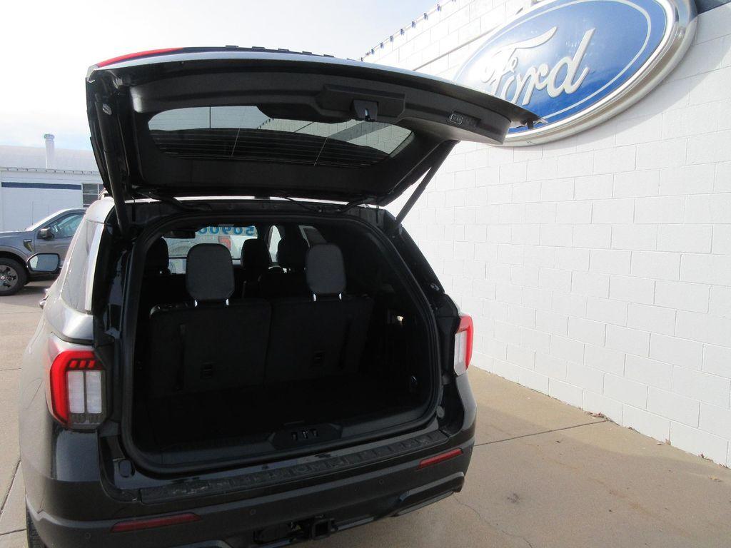 new 2026 Ford Explorer car, priced at $50,900
