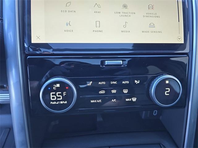 new 2026 Land Rover Discovery car, priced at $77,206