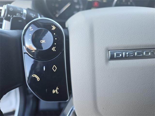 used 2020 Land Rover Discovery car, priced at $18,880