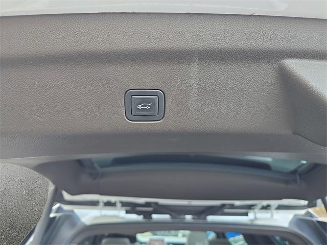 used 2021 GMC Yukon car, priced at $44,990