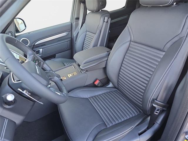 new 2026 Land Rover Discovery car, priced at $77,726