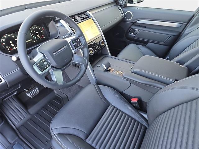 new 2026 Land Rover Discovery car, priced at $77,726