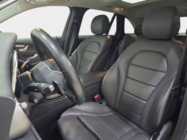 used 2021 Mercedes-Benz GLC 300 car
