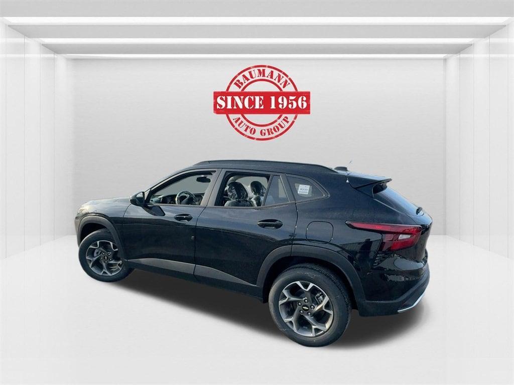 new 2026 Chevrolet Trax car, priced at $25,000