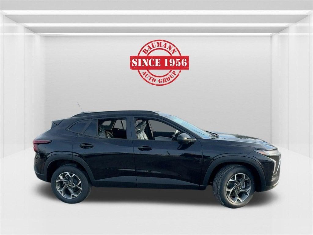 new 2026 Chevrolet Trax car, priced at $25,000