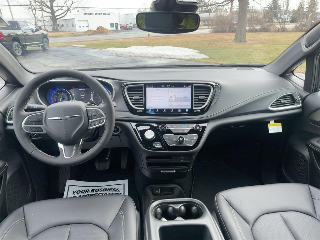 new 2026 Chrysler Pacifica car, priced at $46,665