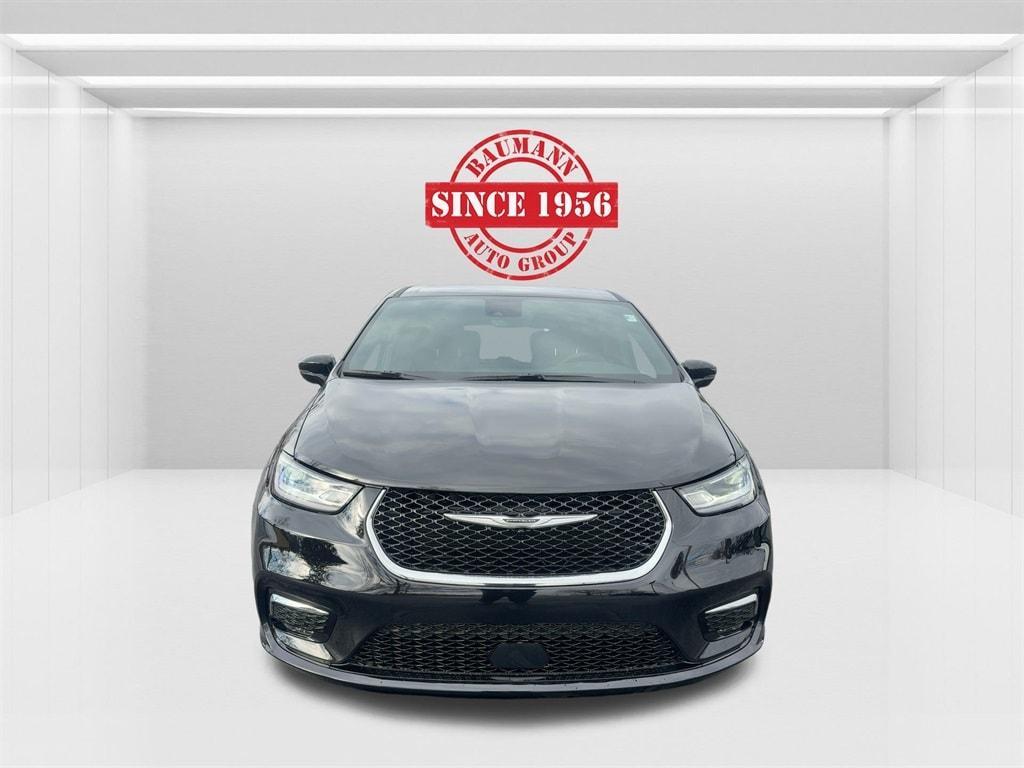 new 2026 Chrysler Pacifica car, priced at $46,665