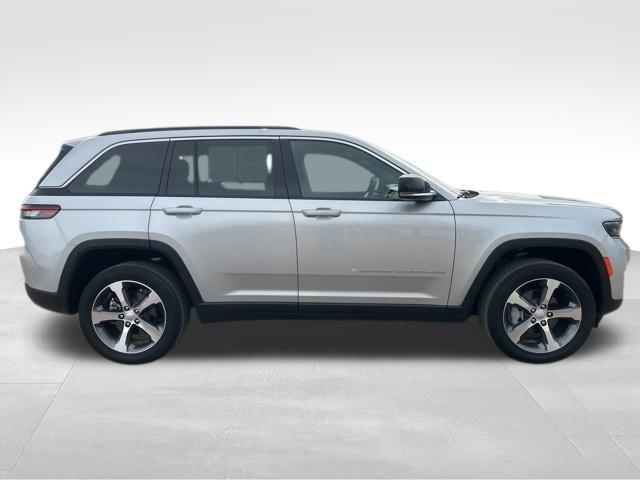 used 2024 Jeep Grand Cherokee car, priced at $36,710