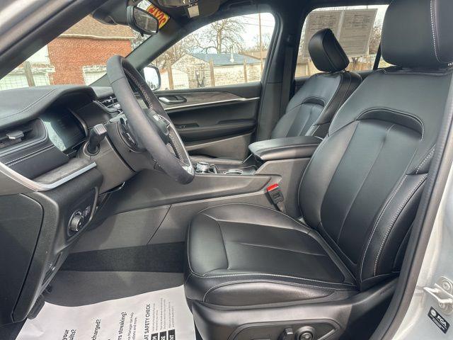 used 2024 Jeep Grand Cherokee car, priced at $36,710