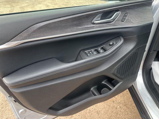 used 2024 Jeep Grand Cherokee car, priced at $36,710