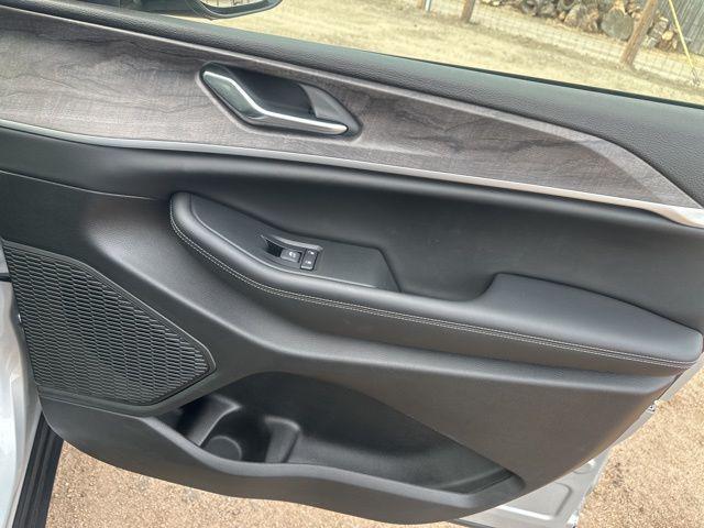 used 2024 Jeep Grand Cherokee car, priced at $36,710