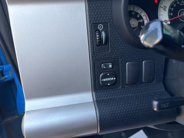 used 2007 Toyota FJ Cruiser car, priced at $17,375