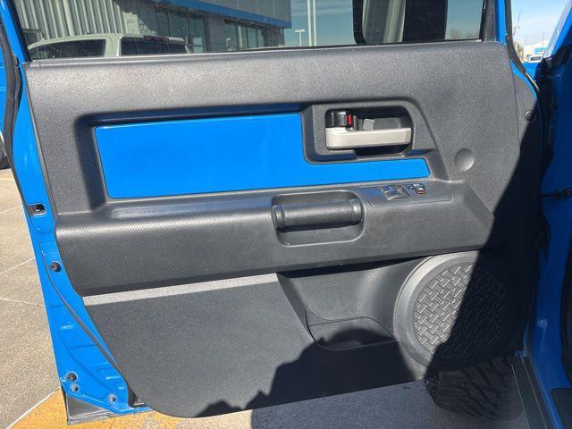 used 2007 Toyota FJ Cruiser car, priced at $17,375