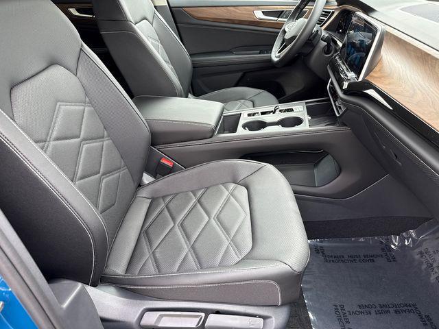 new 2026 Volkswagen Atlas car, priced at $36,536