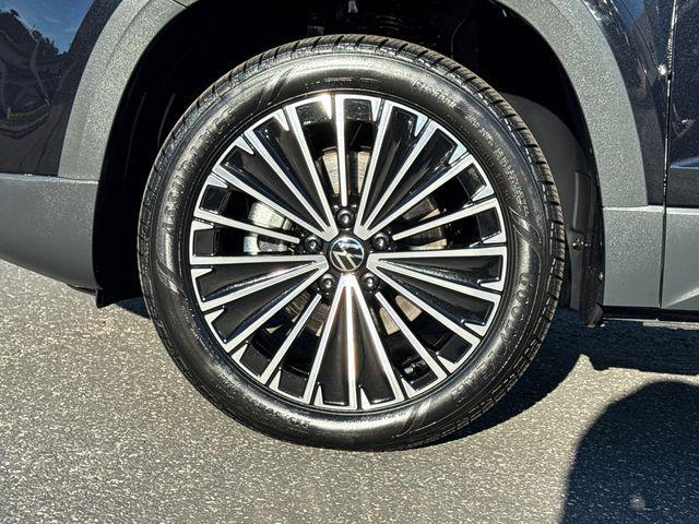 used 2025 Volkswagen Taos car, priced at $25,899