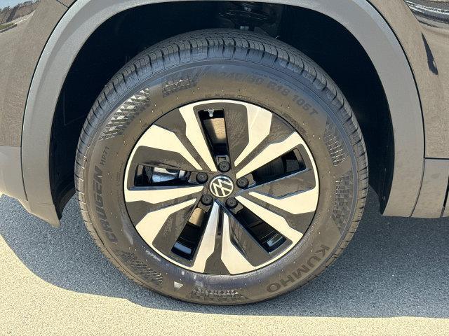 new 2026 Volkswagen Atlas car, priced at $40,158