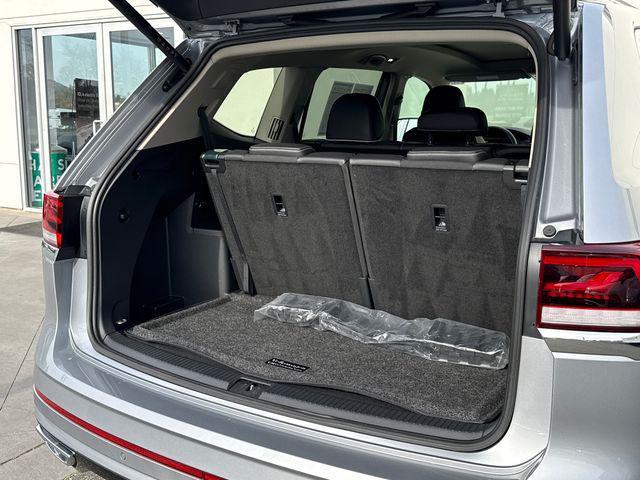 used 2025 Volkswagen Atlas car, priced at $42,931