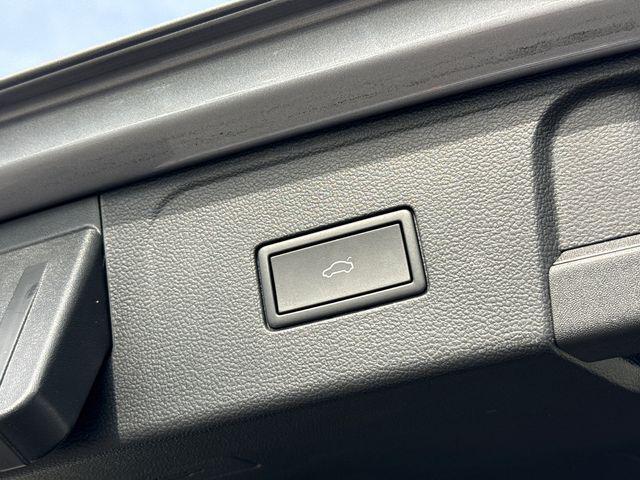 used 2025 Volkswagen Atlas car, priced at $42,931