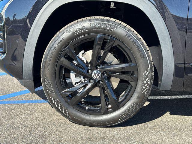new 2026 Volkswagen Atlas Cross Sport car, priced at $48,962