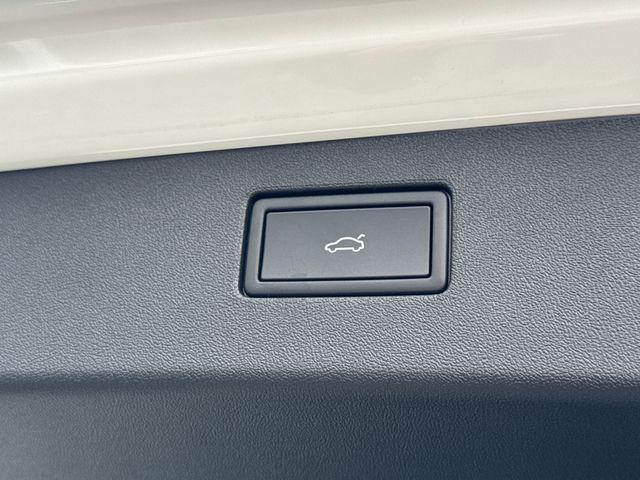 new 2026 Volkswagen Tiguan car, priced at $33,554