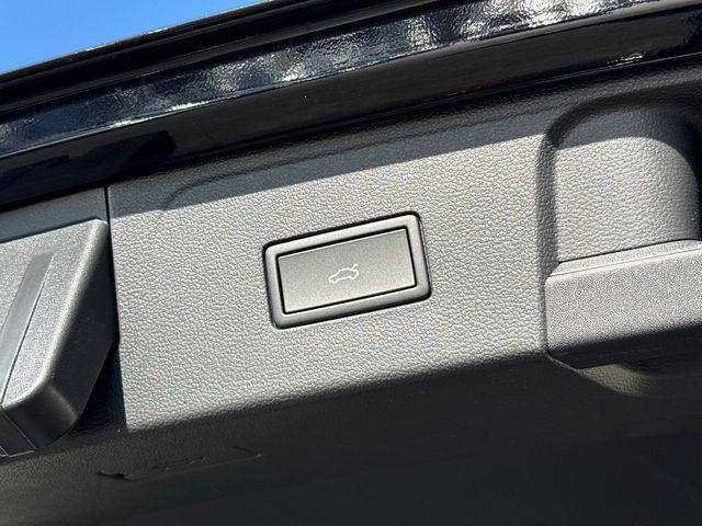 new 2026 Volkswagen Atlas car, priced at $52,814