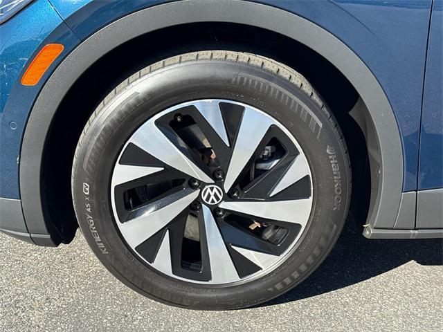 used 2023 Volkswagen ID.4 car, priced at $19,499