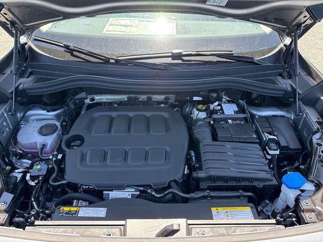 new 2025 Volkswagen Tiguan car, priced at $25,728