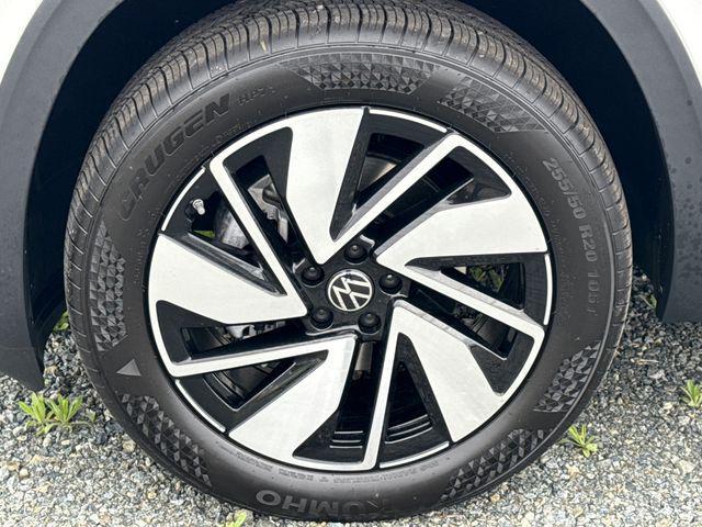 new 2026 Volkswagen Atlas car, priced at $42,878
