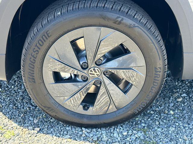 new 2026 Volkswagen Taos car, priced at $26,933