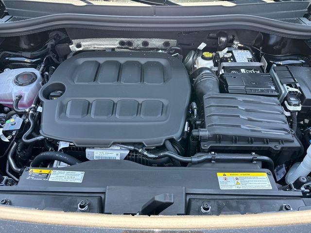 new 2025 Volkswagen Tiguan car, priced at $26,499