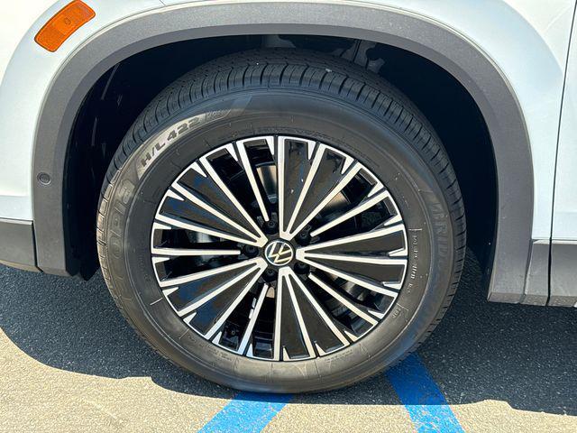 new 2025 Volkswagen Tiguan car, priced at $26,799