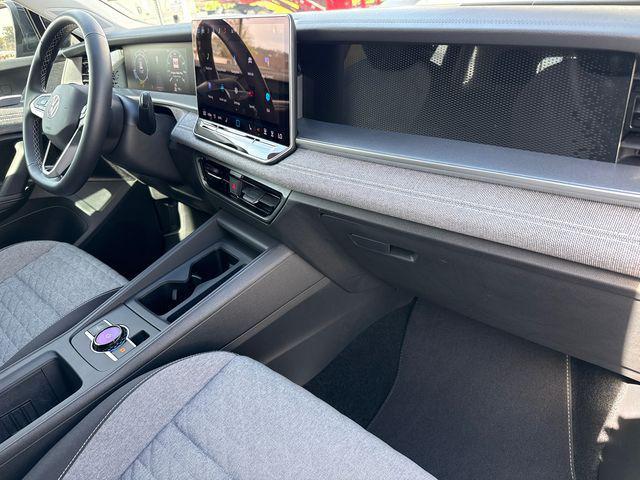 used 2025 Volkswagen Tiguan car, priced at $24,860