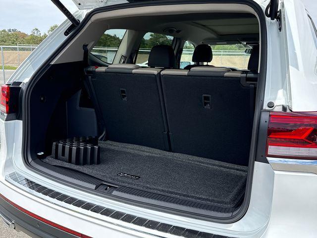 new 2026 Volkswagen Atlas car, priced at $47,871