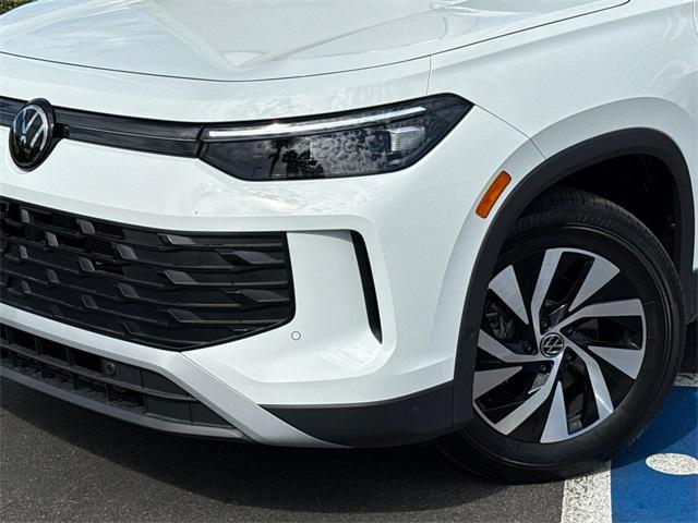 new 2025 Volkswagen Tiguan car, priced at $27,999