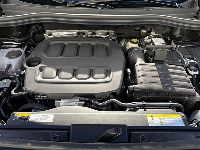 new 2026 Volkswagen Tiguan car, priced at $33,693