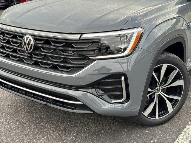 new 2026 Volkswagen Atlas Cross Sport car, priced at $51,262