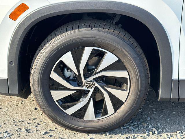 new 2026 Volkswagen Tiguan car, priced at $30,598