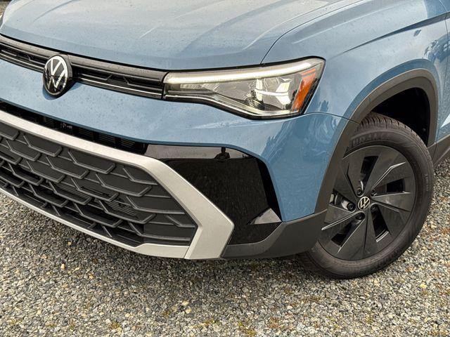 new 2026 Volkswagen Taos car, priced at $27,177